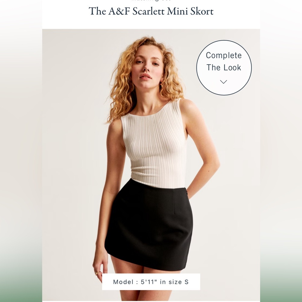 A&F Skarlett Mini Skort - Medium - NWT